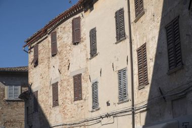 Corinaldo (yürüyüşleri, İtalya) sabah