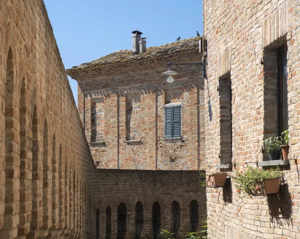 Corinaldo (Marche, Italia) al mattino — Foto Stock