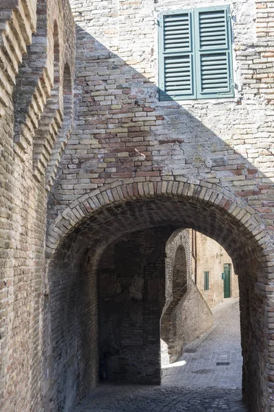 Corinaldo (yürüyüşleri, İtalya) sabah — Stok fotoğraf