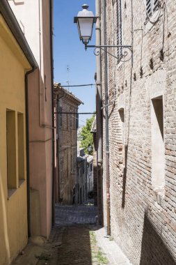 Ostra (yürüyüşleri, İtalya) sabah