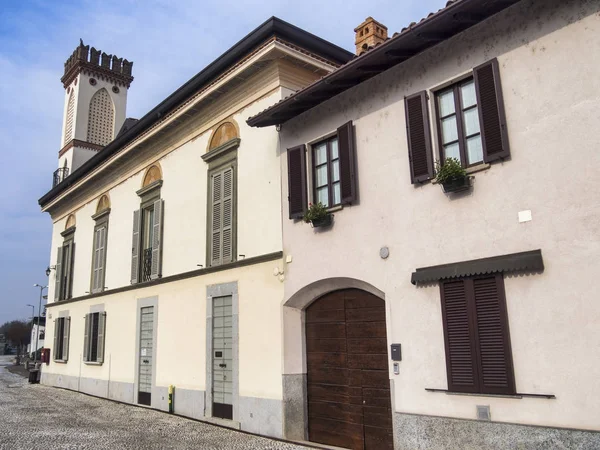 Gaggiano (Milão, Itália): casas coloridas — Fotografia de Stock