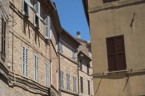 Montefano (Macerata, pochody, Itálie), historické město — Stock fotografie