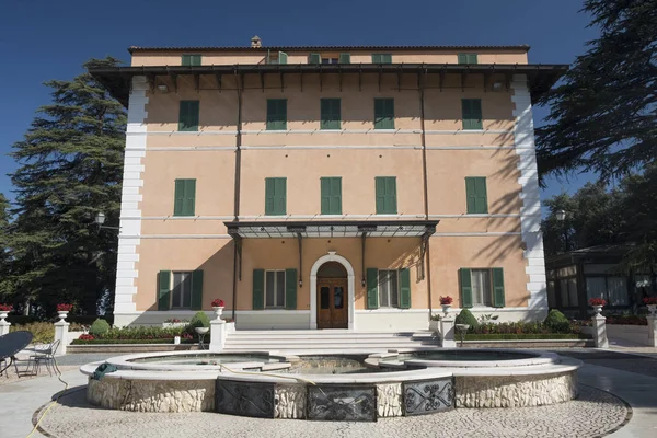 Historisk villa nära Appignano (Ancona, marscher) — Stockfoto