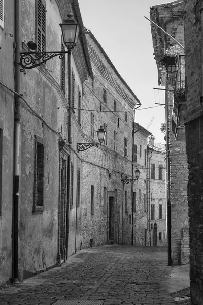 Монтекассиано (Мачерата, Италия), исторический город — стоковое фото