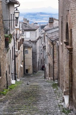 Fermo (yürüyüşleri, İtalya)