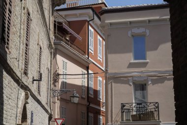 Monte Urano (Yürüyüşler, İtalya)