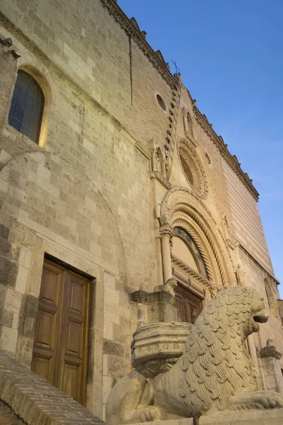 Teramo (Abruzos), catedral — Fotografia de Stock
