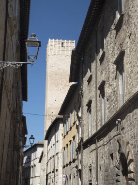 Ascoli Piceno (yürüyüşleri, İtalya), tarihi binalar