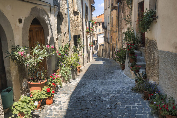 Pettorano sul Gizio (L'Aquila, Abruzzi, Italy): old typical village near Sulmona