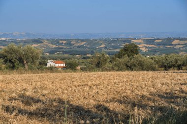Penne (Abruzzi) yaz manzara