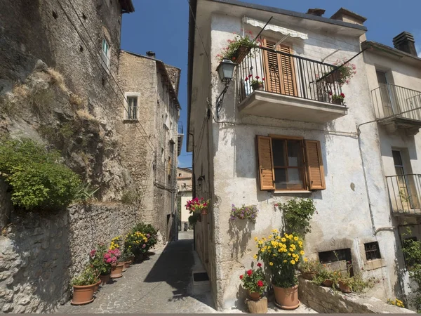 Pettorano sul Gizio (Abruzzi, Itália), vila histórica — Fotografia de Stock