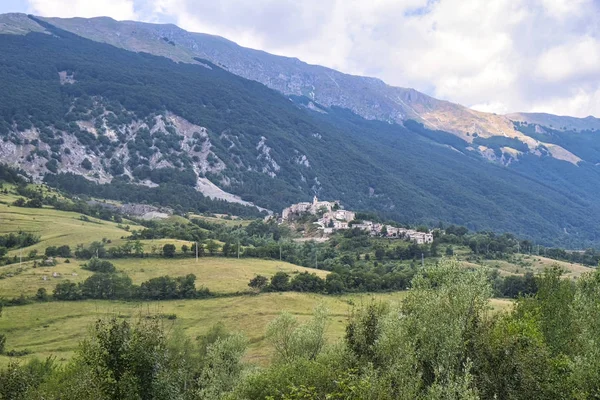 Paesaggio montano della Maiella (Abruzzo) ) — Foto Stock