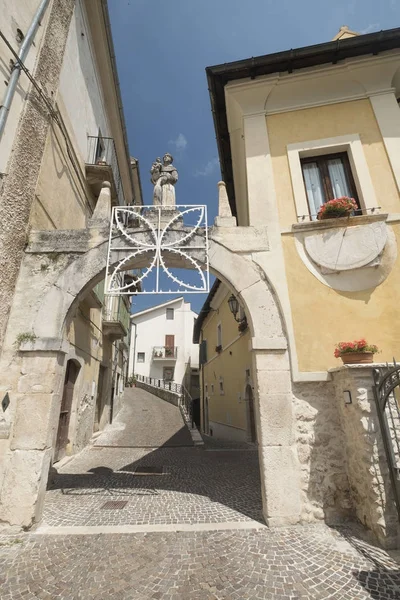 Pettorano sul Gizio (Abruzzo, Italia), storico borgo — Foto Stock
