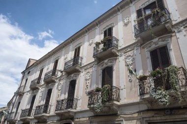 Sulmona (Abruzzi, İtalya), tarihi Sarayı