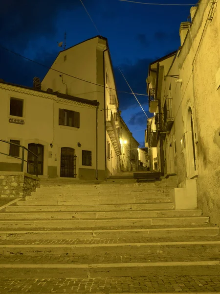 Rivisondoli (Abruzzo) di notte — Foto Stock
