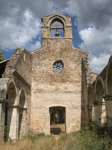 Santa Maria di Cartegnano (Abruzzi, İtalya kalıntıları)