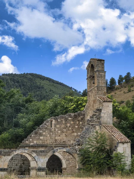 Ruins of Santa Maria di Cartegnano (Abruzzi, Italy) — Stock Photo, Image