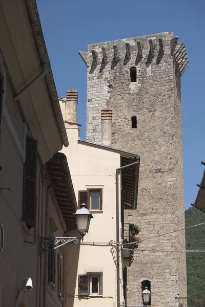 Cittaducale (Rieti, Włochy): średniowieczna wieża — Zdjęcie stockowe