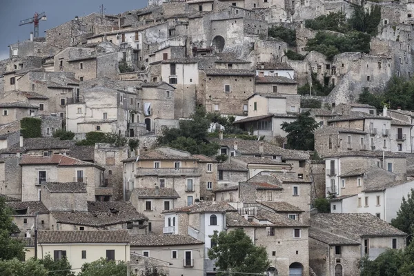 Navelli, gamla stan i Abruzzi (Italien) — Stockfoto
