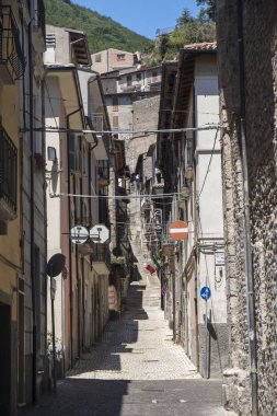 Antrodoco (Rieti, Lazio, İtalya), eski sokak