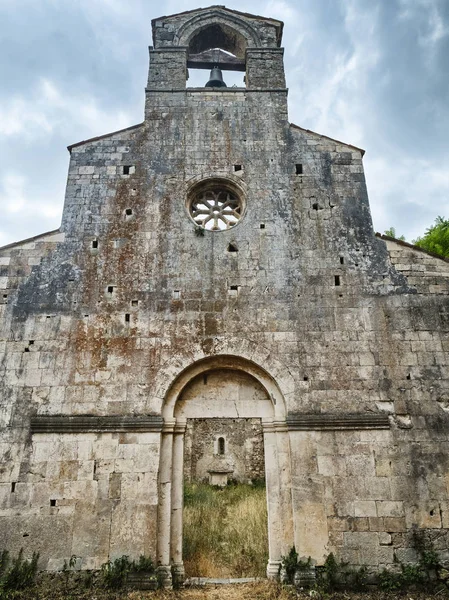 Ruiny Cartegnano di Santa Maria (Abruzzi, Włochy) — Zdjęcie stockowe