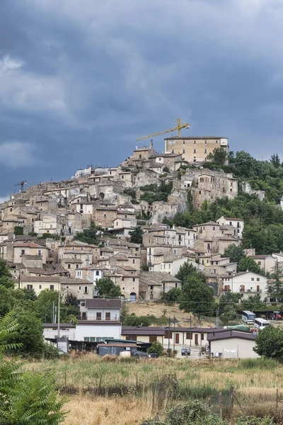 NAVELLI, staré město v Abruzzi (Itálie) — Stock fotografie