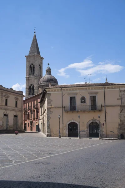 Sulmona (Abruzzi, Itália), edifícios históricos — Fotografia de Stock