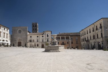 Cesena (Rieti, İtalya): ana kare