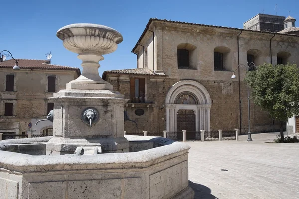 Cittaducale (rieti, italien): der Hauptplatz — Stockfoto