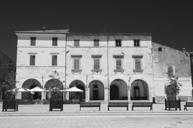 Cesena (Rieti, İtalya): ana kare