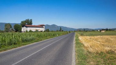 Ülkenin peyzaj Terni (Umbria arasındaki Rieti (Lazio))