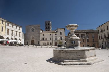 Cesena (Rieti, İtalya): ana kare