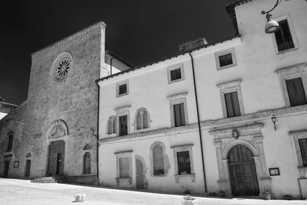 Cittaducale (Rieti): la piazza principale — Foto Stock