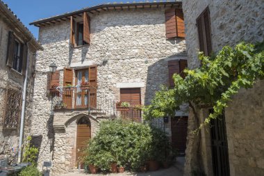 Lugnano tarihi şehir Teverina (Umbria, İtalya)