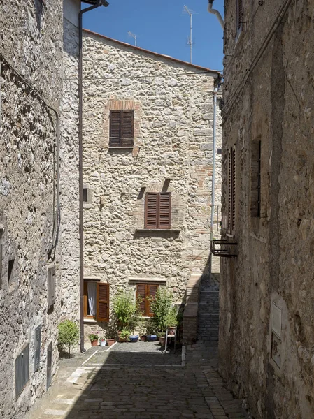 Ciudad histórica de Lugnano en Teverina (Umbría, Italia) ) —  Fotos de Stock