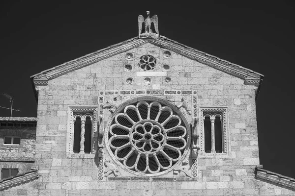 Historický kostel Lugnano v Teverina (Umbrie, Itálie) — Stock fotografie