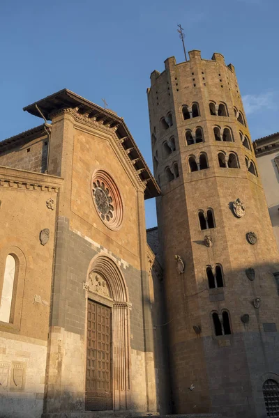 Orvieto (Umbría, Italia), edificios históricos en Piazza della Repu —  Fotos de Stock