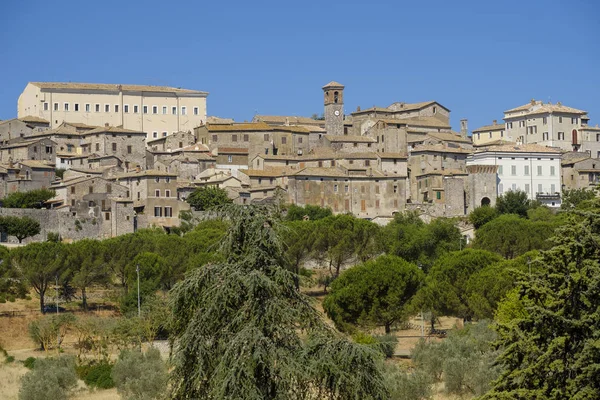 Panoramablick auf lugnano in teverina (umbrien, italien) — Stockfoto