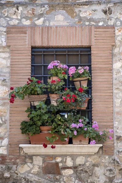 Zabytkowe miasto Lugnano in Teverina (Umbria, Włochy) — Zdjęcie stockowe