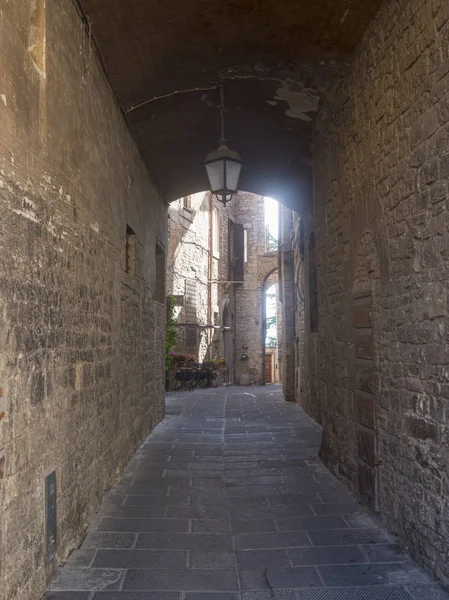 Old street of Todi, Umbria — Stock Photo, Image