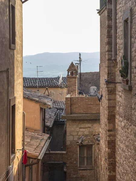 Stará ulice Todi, Umbrie — Stock fotografie