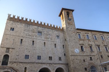 Todi, Umbria ana kare