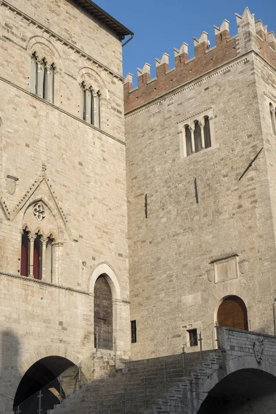 The main square of Todi, Umbria — Stock Photo, Image