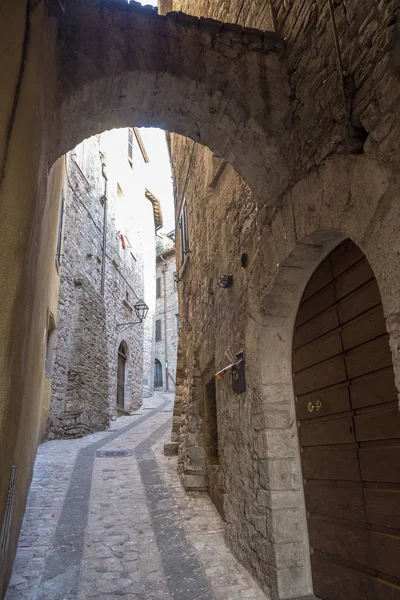 Rua velha de Todi, Umbria — Fotografia de Stock