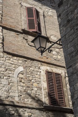 Todi, Umbria, tarihi binalar