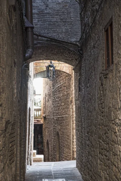 Alte straße von todi, umbrien — Stockfoto