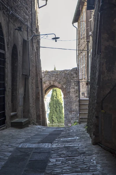 Todi, Umbría, edificios históricos — Foto de Stock