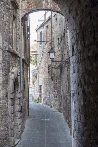 Stará ulice Todi, Umbrie — Stock fotografie