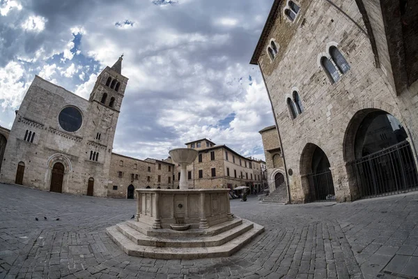 Bevagna (Perugia, Umbrien), historiska staden — Stockfoto