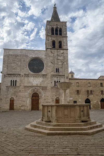 Bevagna (Perugia, Umbrien), historiska staden — Stockfoto